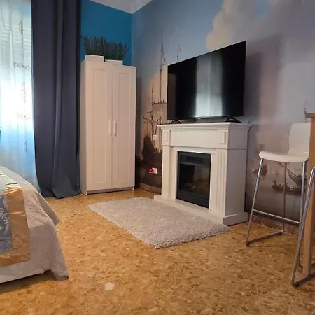 Happy House Apartman Pisa