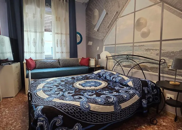 Happy House Apartment *