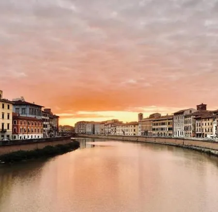 Apartment Happy House Pisa